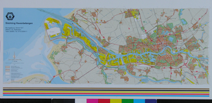 1979-369 Havenkaart van Rotterdam en het Europoortgebied. Op de kaart zijn de radarposten aangegeven met de letter R en ...
