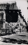 PBK-5000 Gezicht op de door het Duitse bombardement van 14 mei 1940 getroffen Gerechtsgebouw aan de Noordsingel.