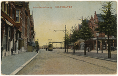 PBK-646 De Schiedamseweg: tramlijn 8 op weg naar Schiedam. Links het terras van café Concordia; rechts het begin van de ...