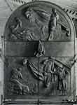 1969-971,-972 Ontwerp Oorlog en Vrede vervaardigd door Giacomo Manzù, bestemd voor de deur van de Sint-Laurenskerk.Van ...