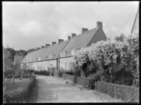 1978-3344 Woningen aan de Wed in Tuindorp Vreewijk.