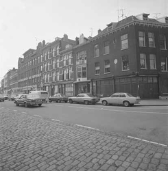 1980-1315 De Feijenoordkade, op de hoek met de Nijverheidstraat.