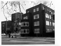 1982-1082-TM-1084 Huizen aan de zuidzijde van de Mathenesserlaan.Afgebeeld van boven naar beneden:-1082: op de ...