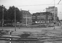 1988-2202 Kruising Churchillplein - Coolsingel - Blaak.Links het Schielandshuis/Historisch Museum, rechts de Credit ...