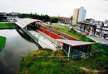 2001-2617 Gezicht op metrostration Troelstralaan van de Verlengde Calandlijn ( Beneluxlijn ) in aanleg.De foto maakt ...