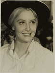 2019-197-7 Vitrinefoto van Ria Mulders, actrice in de Vreewijkse 'Zuurkool Western'. Deze film werd gemaakt op ...