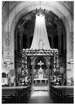 1976-6647 Versiering in de kerk van de H. Laurentius en Sint-Elisabeth aan de Mathenesserlaan nummer 307.