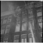 1171-1 Uitslaande brand in pand Eendrachtsstraat 142 in wijk Cool.