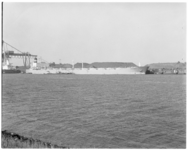 13679 Ertstanker Turcoman bij het Erts- en Kolen Overslagbedrijf Maasvlakte (Ekom).