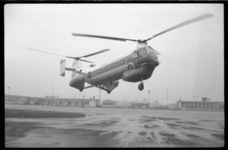 1955-1 Proefvlucht helicopter van Boeing-Vertol 44 voor N.V Aero Contractors vanaf vliegveld Zestienhoven.