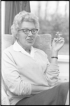 20017-80-36 Portret van schrijfster en dichteres Annie M.G. Schmidt.