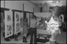 22475-4-44 Expositie van 18 jonge Nederlandse striptekenaars in Kunstcentrum Lijnbaan.