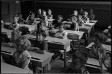 5538-1 Schoolkinderen in een klaslokaal.