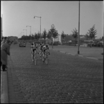 606 Kopgroep van de wielerwedstrijd Olympia's Tour over de Schiedamsedijk, tijdens de etappe van Ossendrecht naar Wassenaar.