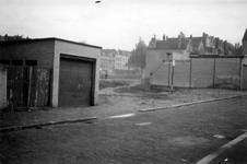 1976-2593 Gezicht op de omgeving van de Almondestraat.