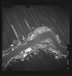 FD-4299-161 Verticale luchtfoto van Capelle aan den IJssel en Krimpen aan den IJssel met de Oude Laan, het slot Capelle ...