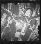 FD-4299-366 Verticale luchtfoto van Barendrecht, Ridderkerk en Rijsoord met Strevelshoek, de Waalweg, de Langeweg, de ...