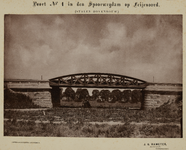 XVII-50-1 De stalen bovenbouw van poort 1 in de Spoorbrug nabij de Spoorweghaven.