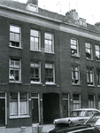 1968-1833 De Dirk Smitsstraat met huisnummers 48 t/m 52.