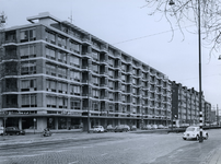 1970-1028 Het Groenendaal, links de hoek met de Kipstraat.