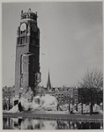 1972-1331 De Koniginnekerk aan de Boezemsingel wordt afgebroken: het opblazen van de oostelijke toren.