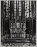 1972-600 Interieur van de Kerk van de Heilige Martelaren van Gorcum of Stieltjeskerk aan het Stieltjesplein. Retabel.
