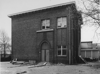 1973-1212 Schoolgebouw aan de Bilderdijkstraat.