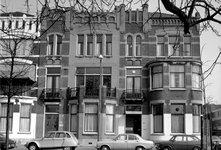 1973-772 Huizen nummers 178 en 180 aan de oostzijde van de Heemraadssingel.