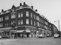 1974-1543 Rosener Manzstraat met links de Grote Visserijstraat.