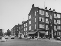 1974-1544 Rosener Manzstraat met rechts de Grote Visserijstraat.