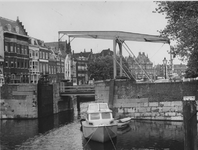 1975-845 Voorhaven met Piet Heynsbrug.