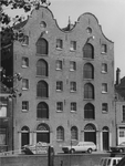 1975-871 Gerestaureerd pakhuis aan de oostzijde van de Voorhaven. Per 1 september 1975 in gebruik bij het Historisch Museum.