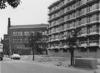 1976-1352 Verzorgingshuis voor bejaarden en Dienstencentrum De Schans gebouwd op de plaats van de afgebroken Antonius ...