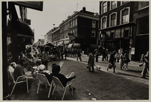 1981-450 De Oude Binnenweg, gezien naar de hoek van de Jacobusstraat.
