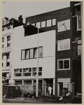 1986-605 Café De Unie in aanbouw, van de architect Carel Weeber naar het ontwerp van J.J.P. Oud aan de Mauritsweg in Cool.