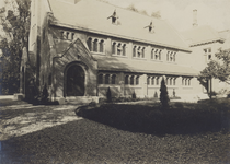 1989-3069 Gezicht op de Waalse kerk aan de Boshoek.