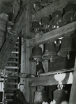 XVIII-110-04 De klokken, een deel van het carillon, van de Laurenskerk