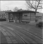 27027 Een tramhuisje van lijn 14 van de RET aan het eind van de Burgemeester F.H. van Kempensingel en Molenlaan.
