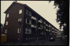 1396 Woningcomplex gebouwd tussen 1946-1949 naar het ontwerp van de architecten Krijgsman en Hamdorff aan Rubensstraat ...