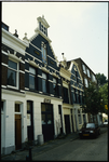 1447 Woonhuizen gebouwd rond 1894 aan de Kettingstraat 70-74, waarvan huisnummer 74 een gemeentelijke monument betreft: ...