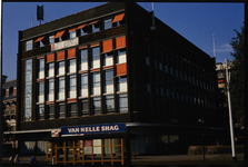 1882 Pand van Modemagazijn Gerzon en vanaf 1970 van de Nederlandse Credietbank (gesloopt), gebouwd rond 1950 aan de ...