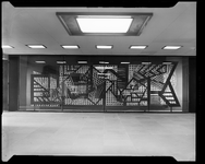 L-9402 Metrostation Beurs met kunstwerk van Johan van Reede.