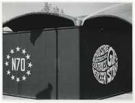1970-2212 Ter gelegenheid van de Manifestatie C70 staat op de Blaak een expositie van het Natuurfonds 1970 (N70).
