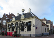 167 Restaurant in het oude raadhuis van Hillegersberg aan de Kerkstraat, hoek Oude Raadhuislaan.