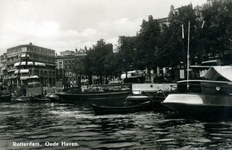 PBK-1983-993 Oudehaven met rechts de Spaansekade en de Mosseltrap.
