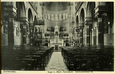 PBK-1986-7-7-TM-12 Boekje met afbeeldingen van het interieur van 18 rooms-katholieke kerken, waarvan 6 afgebeeld. Van ...