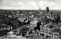 PBK-1987-195 Overzicht van Plan C, Station Beurs, de toren van de Grote Kerk en het stadhuis aan de Coolsingel, vanaf ...