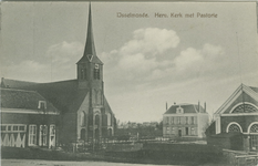 PBK-1989-543 De Nederlandse Hervormde Adriaan Janszkerk en de pastorie aan de Benedenstraat in IJsselmonde.