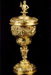 PBK-1991-186 Een verguld zilveren hensbeker van het Hoogheemraadschap Schieland uit de verzameling van het Historisch ...