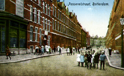 PBK-1993-125 Passerelstraat gezien vanuit de Schonebergerweg. Op de achtergrond de Duyststraat.